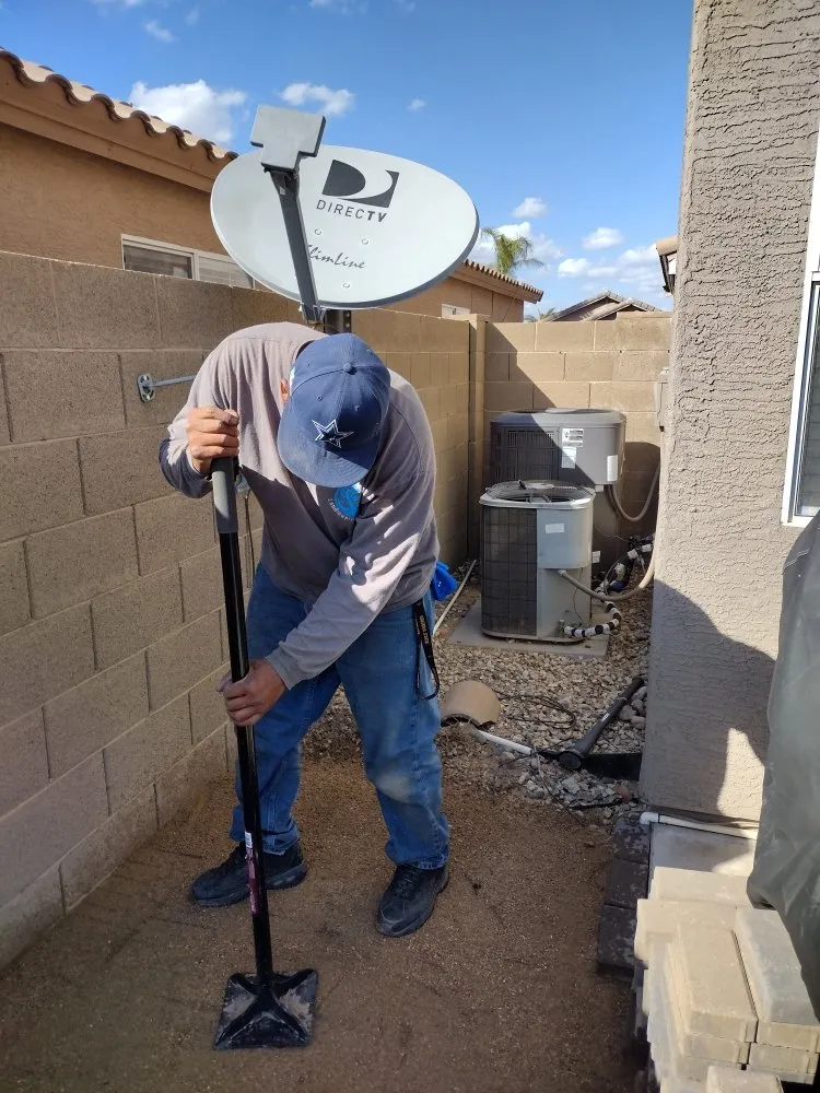 Local lawn mowing service experts serving Phoenix, AZ - Leon Landscaping