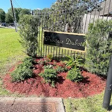 Expert lawn mowing service with custom design across Baton Rouge, LA - Leon Lawn Services