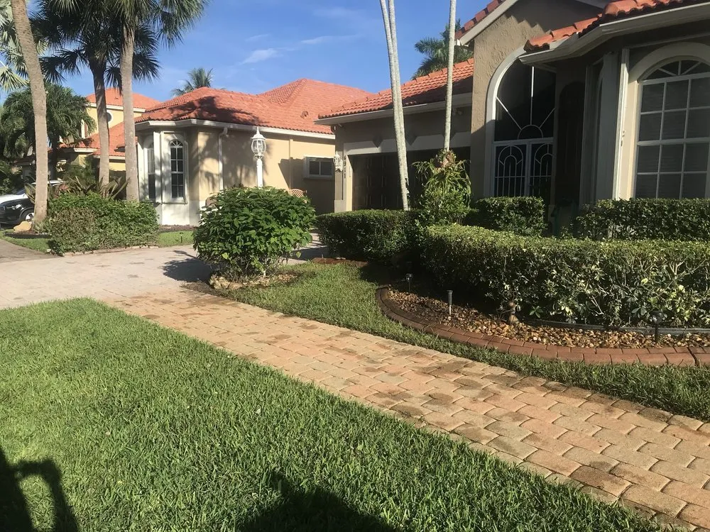 Top-rated lawn mowing service for outdoor upgrades in Palm Beach, FL by Leon Lawn Services