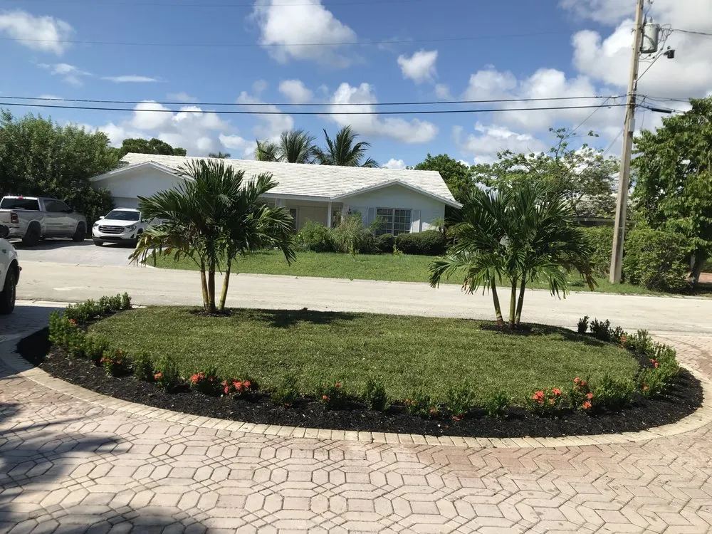 Reliable outdoor landscaping in Palm Beach, FL - Leon Lawn Services