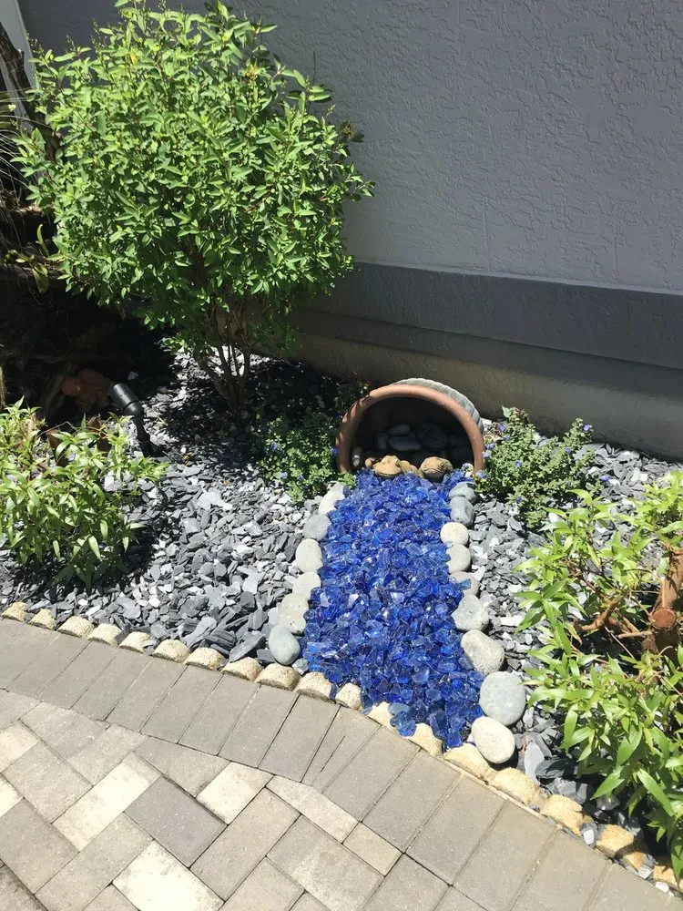 Professional lawn care service in Palm Beach, FL - Leon Lawn Services