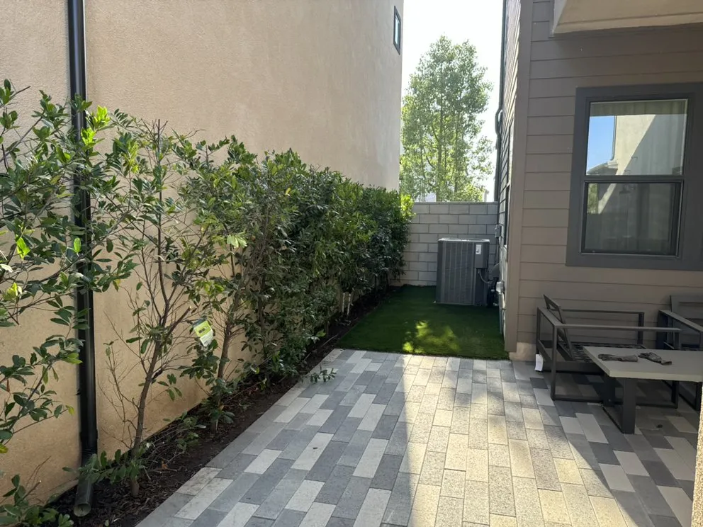 Reliable yard maintenance for homes across Santa Ana, CA - Leon