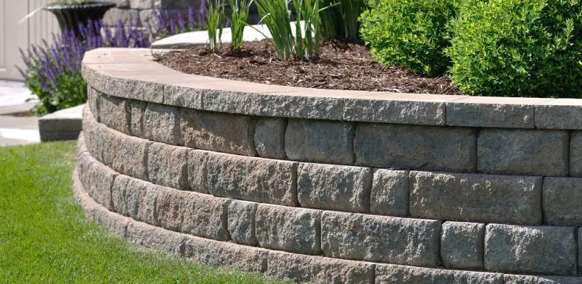 Expert garden landscaping with custom design in Encinitas, CA by Leonardes Landscaping