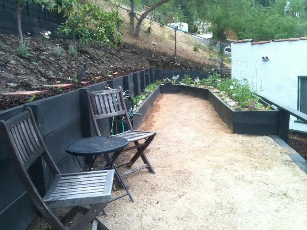 Custom landscape design in Los Angeles, CA - Leonardo Chalupowicz Studio