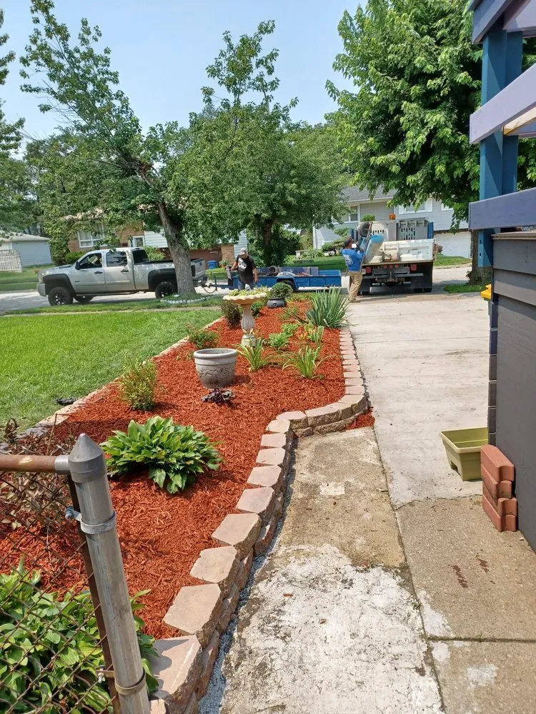 Trusted garden landscaping in Griffith, IN by Leonardo's Landscaping Service