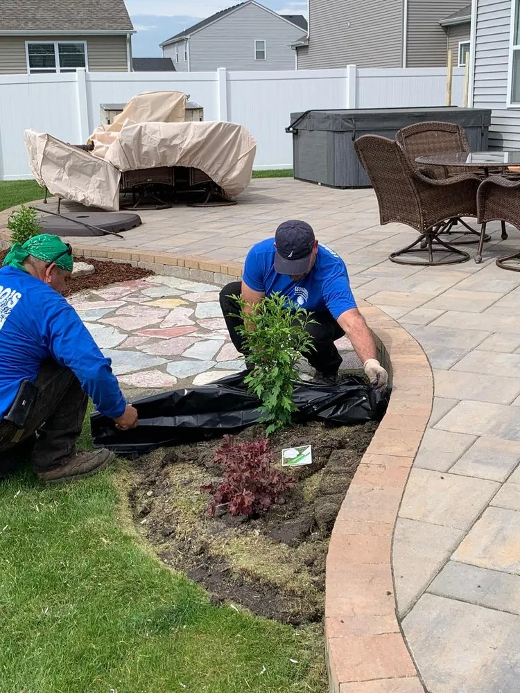 Custom outdoor landscaping for homes in Griffith, IN by Leonardo's Landscaping Service