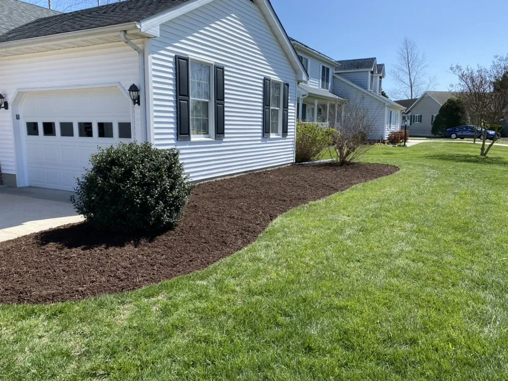 Professional lawn care service for homes in Philadelphia, PA by Leonard’s Lawn Care