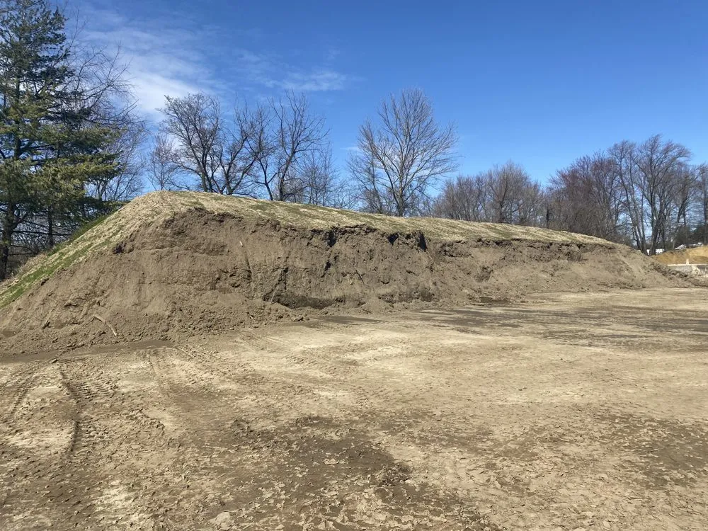 Reliable yard cleanup service in Moorestown, NJ by Leonberg