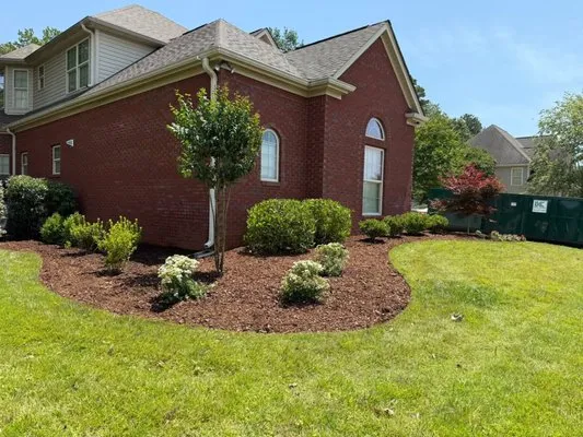 Leonel Landscaping Logo