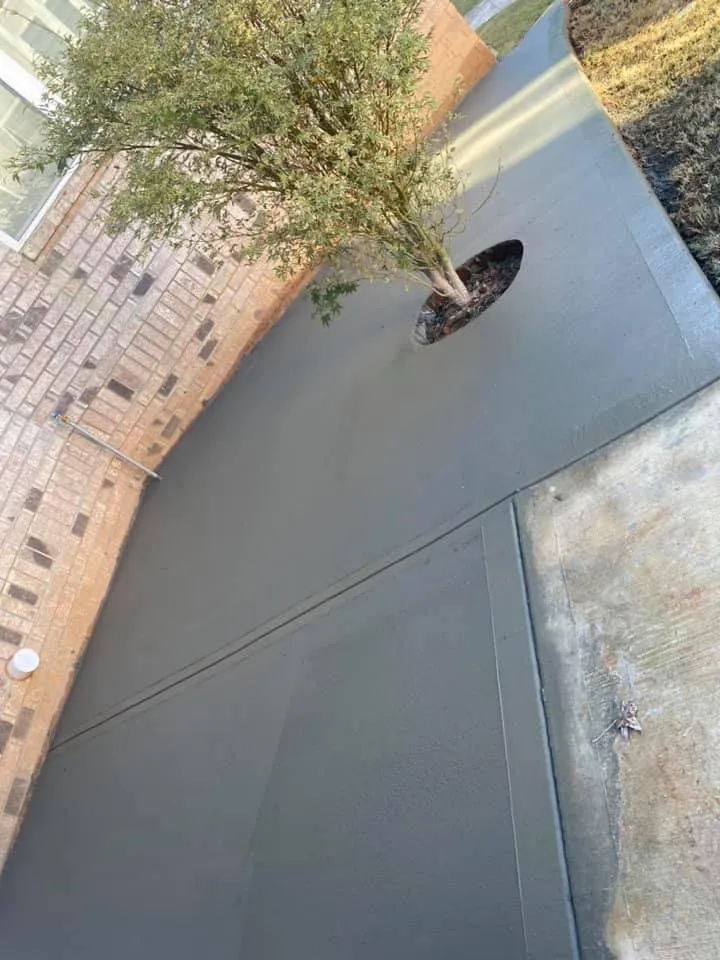 Trusted garden landscaping in Oakwood, GA by Leonel Lawn Care & Landscaping