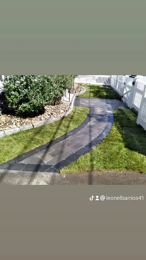 Local residential landscaping in Lynn, MA by Leonels Landscaping