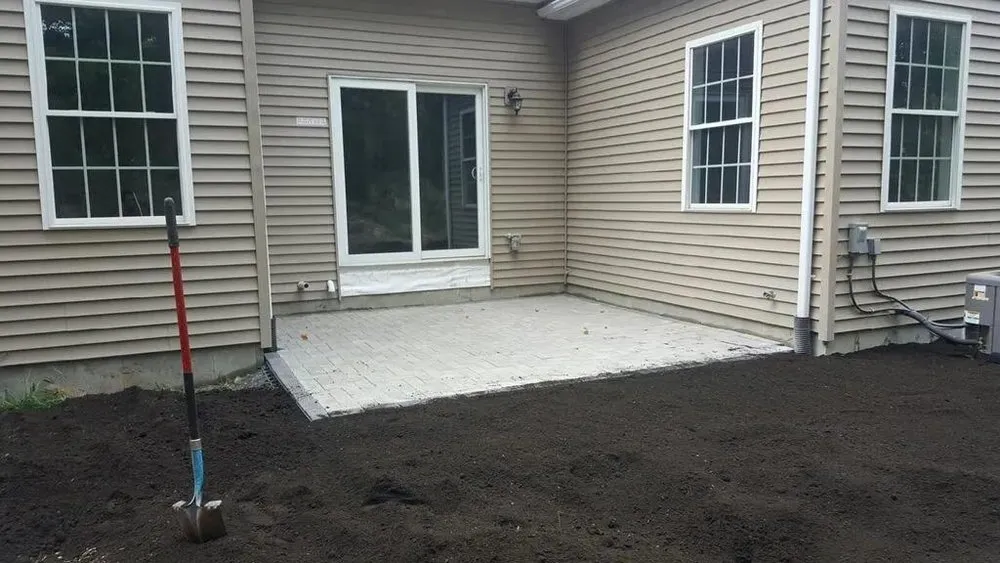 Professional lawn care service experts serving Shrewsbury, MA - Leone's Landscaping & Construction