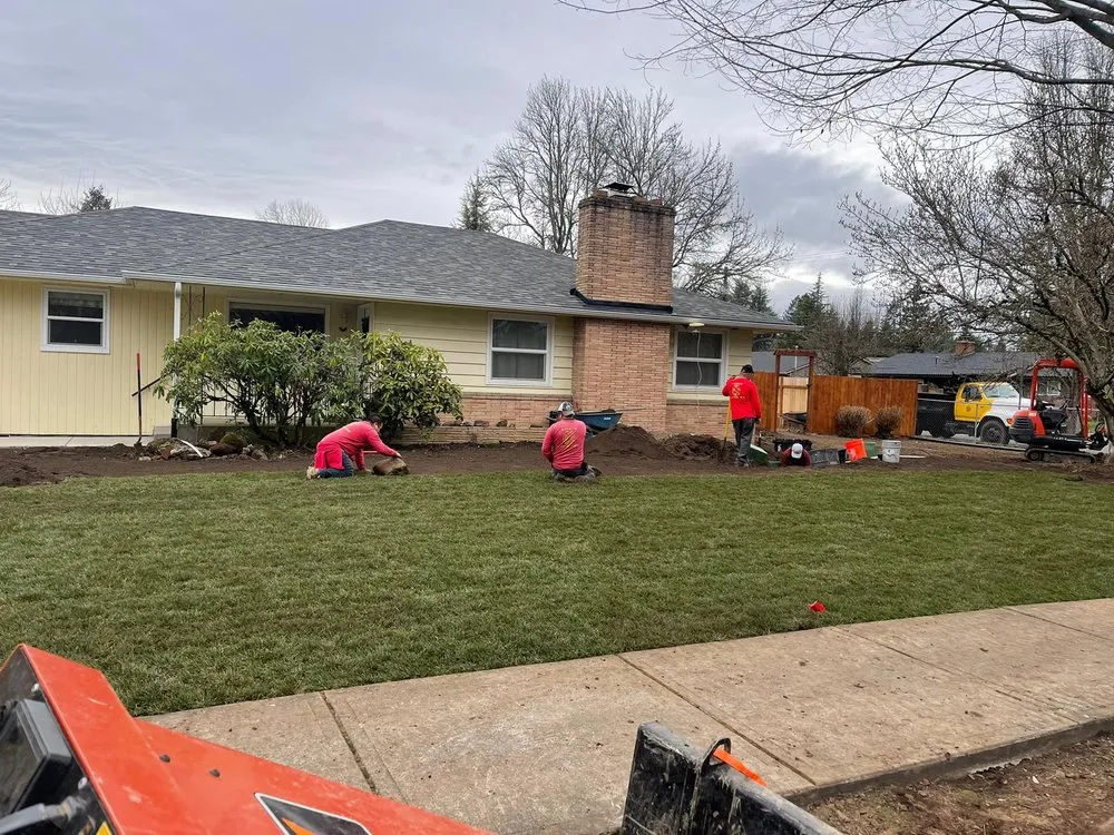 Custom outdoor landscaping in Sherwood, OR - Leon's Landscape Maintenance