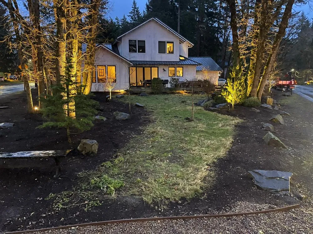 Reliable yard maintenance experts serving Sherwood, OR - Leon's Landscape Maintenance