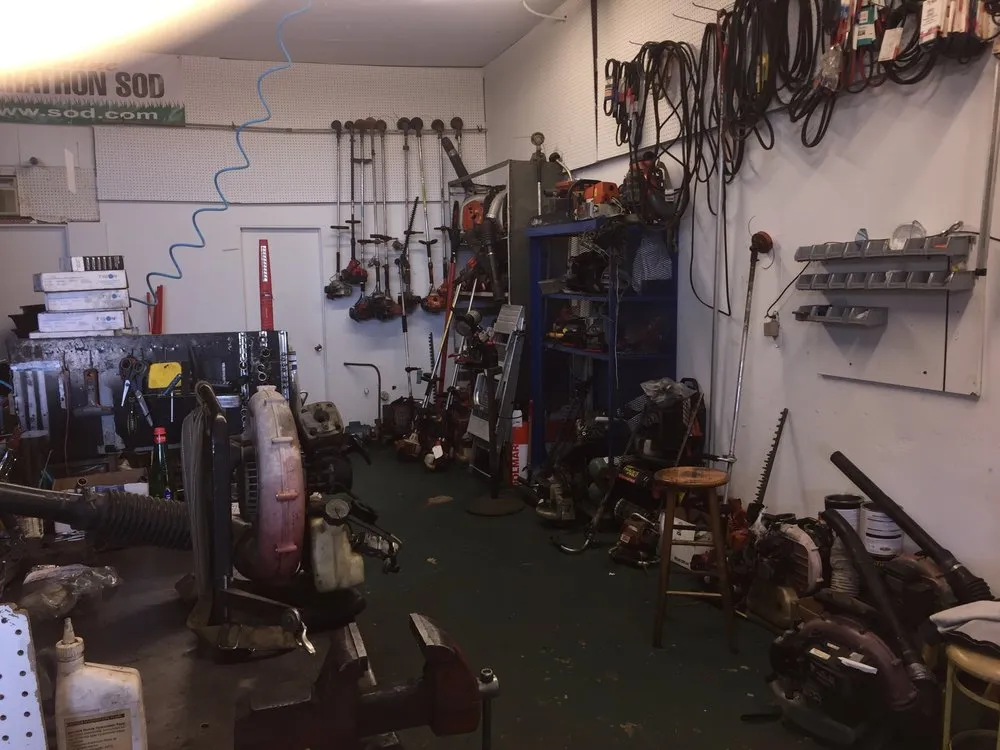 Top-rated yard maintenance in Van Nuys, CA - Leon's Lawnmower and Chainsaw Shop