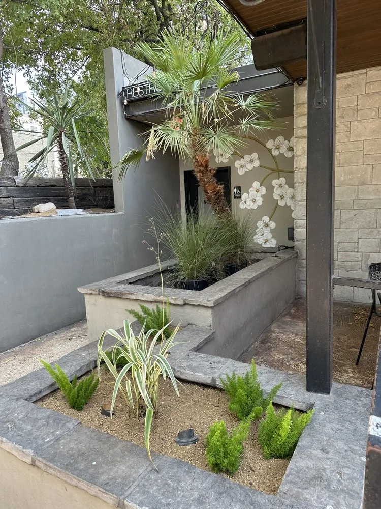 Custom landscape design in Austin, TX by Leon’s Lawns