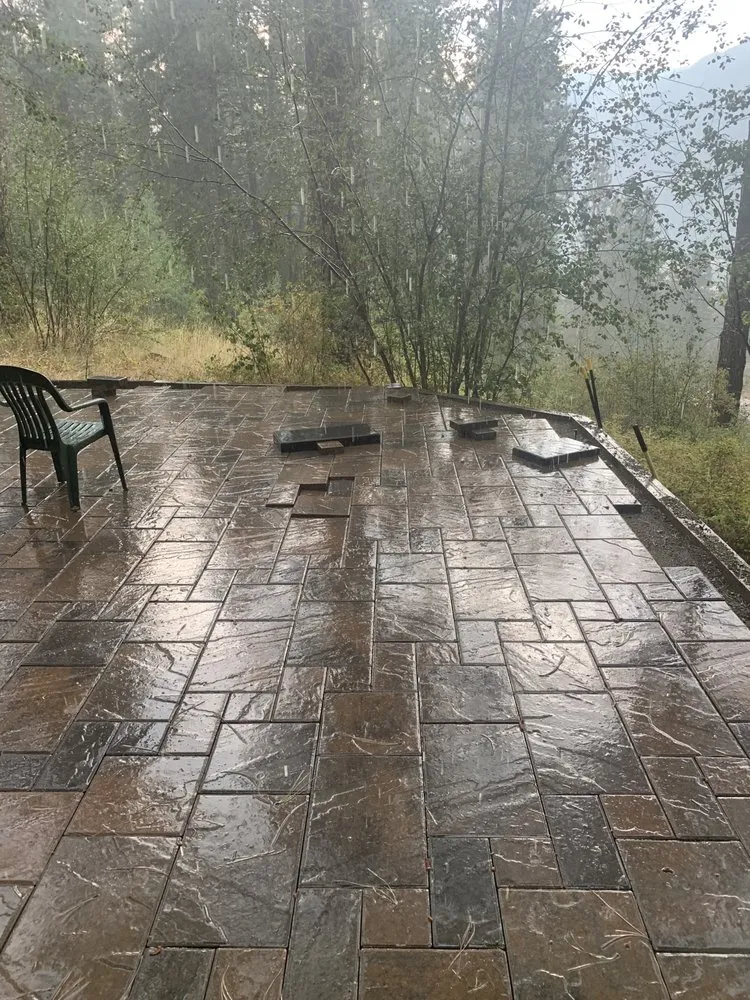 Local yard cleanup service in Wenatchee, WA by Leo’s Central Paverscape