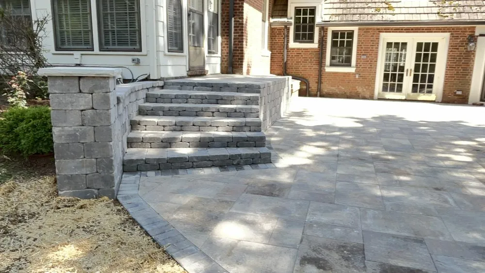 Affordable outdoor landscaping experts serving Spring Hill, TN - Leo’s Landscape & More