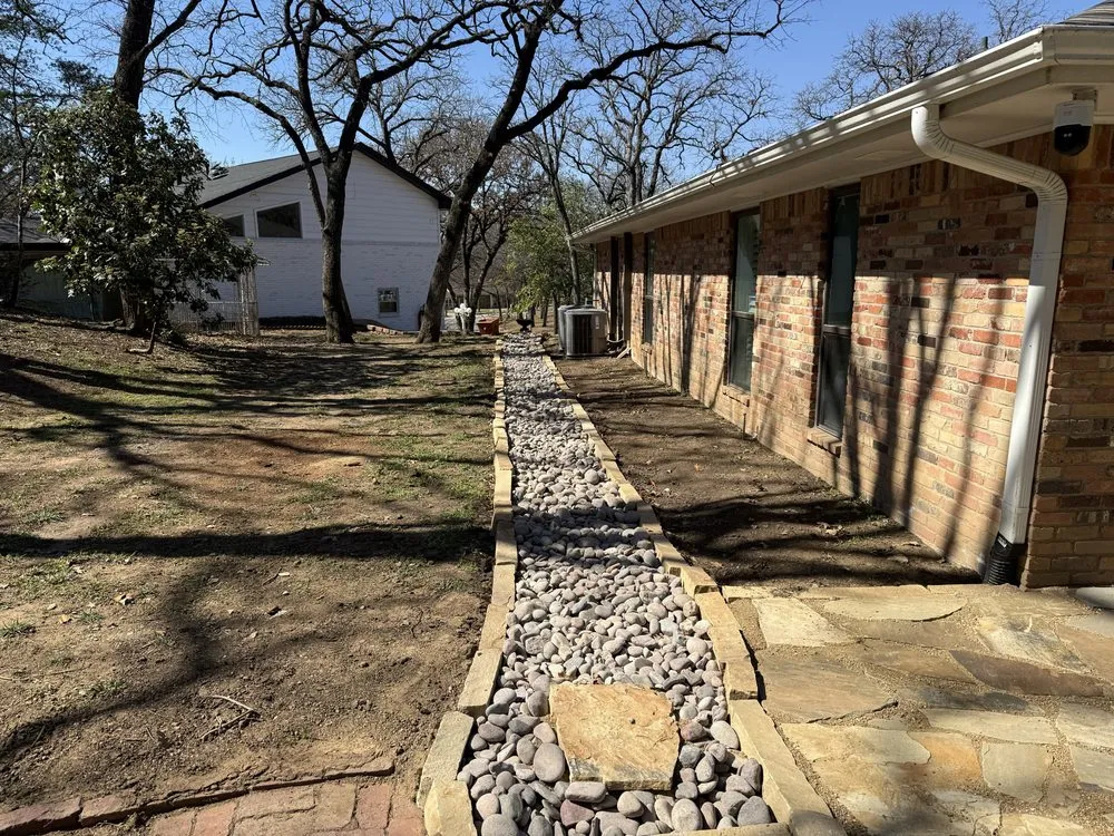 Trusted yard cleanup service for residential properties in Bedford, TX by Leo’s Landscape & Tree Service