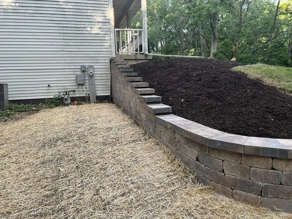 Custom landscaping services in Woodstock, IL - Leo's Landscaping & Tree Service
