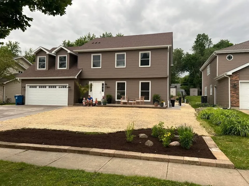 Top-rated landscaping services for homes in Woodstock, IL by Leo's Landscaping & Tree Service