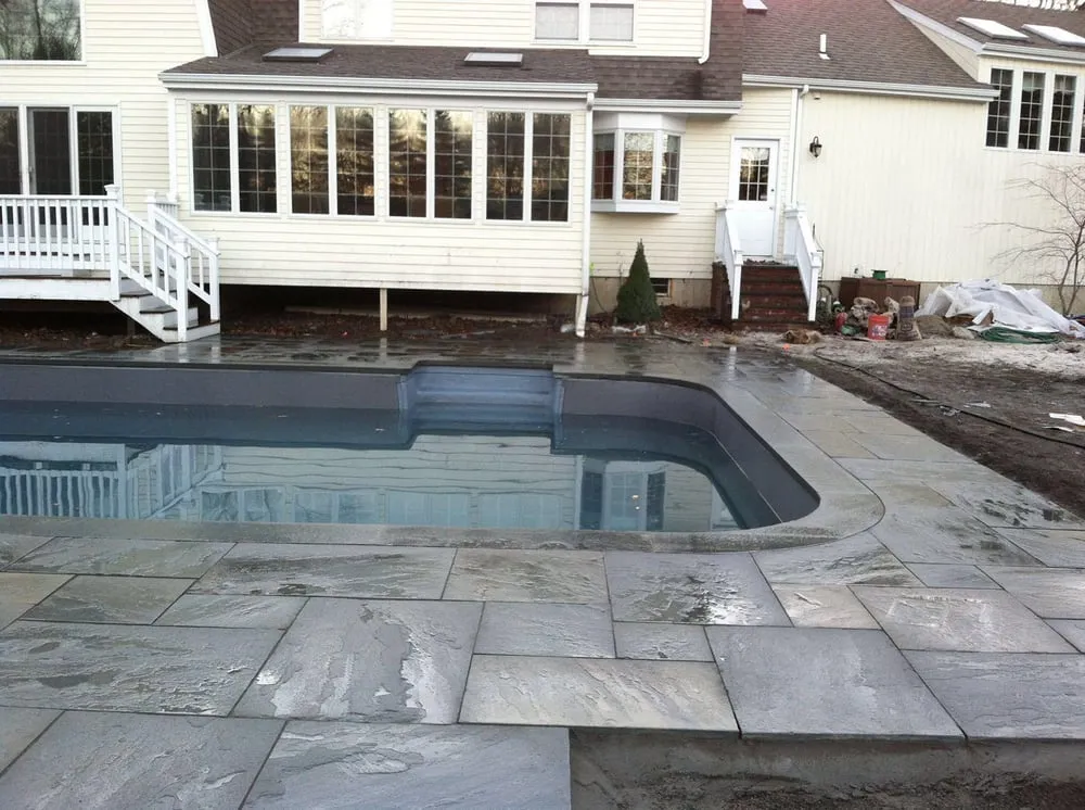 Professional outdoor landscaping experts serving Fairfield, CT - Leo's Landscaping, Lawn & Garden Solutions
