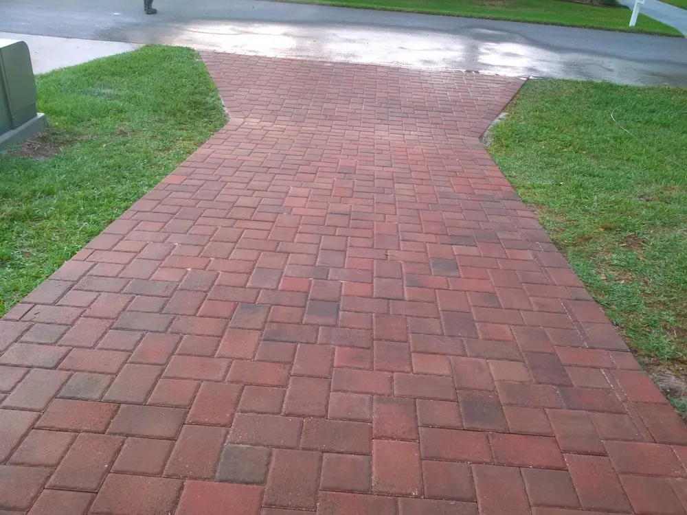 Professional lawn care service in Ocklawaha, FL - Leo's Landscaping