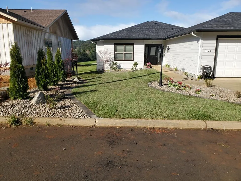 Affordable residential landscaping in Pasco, WA by Leo's Landscaping