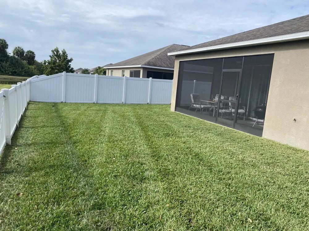 Top-rated yard cleanup service for outdoor upgrades in Riverview, FL by Leo’s landscaping