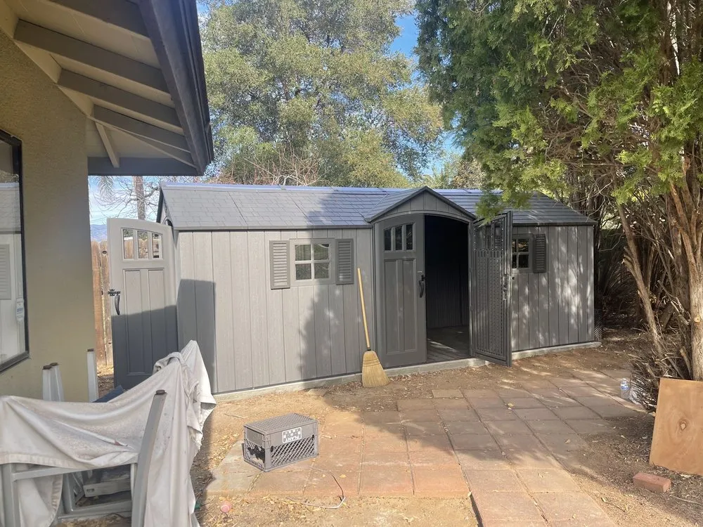 Custom yard cleanup service in Highland, CA - Leo’s Landscaping Service