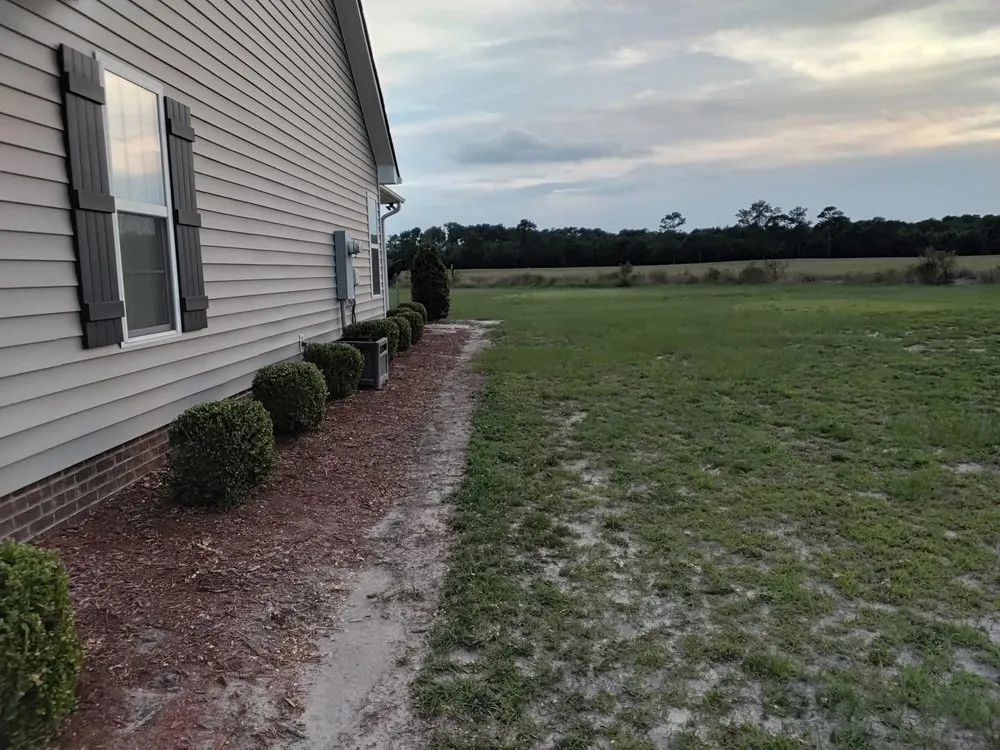 Custom lawn mowing service for year-round maintenance in Dunn, NC by Leo’s lawn care