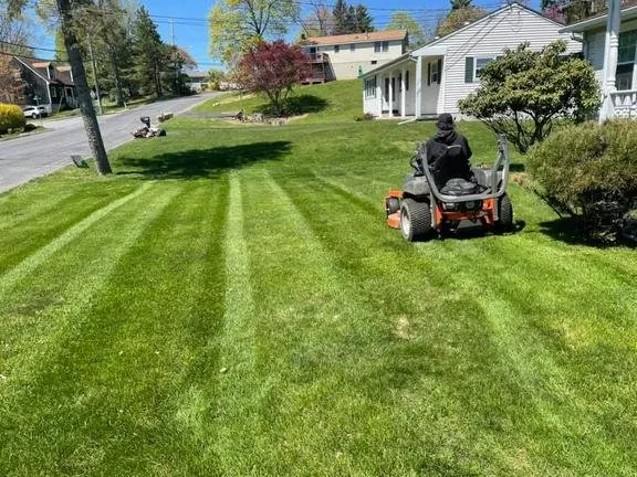 Trusted lawn care service experts serving Pine Bush, NY - LeRoy's Lawn Care