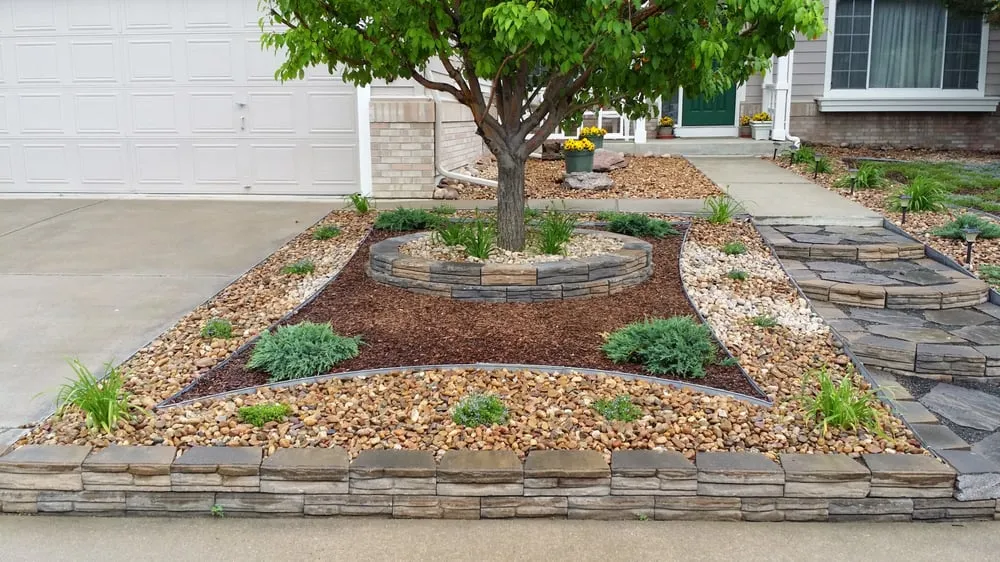 Local yard cleanup service in Littleton, CO by Le's Landscaping