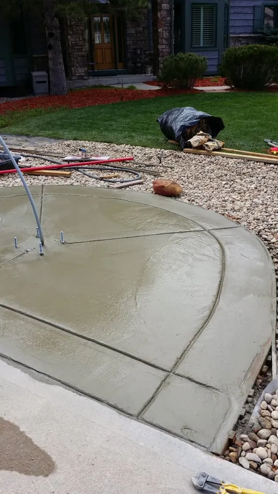 Affordable landscape design in Littleton, CO by Le's Landscaping