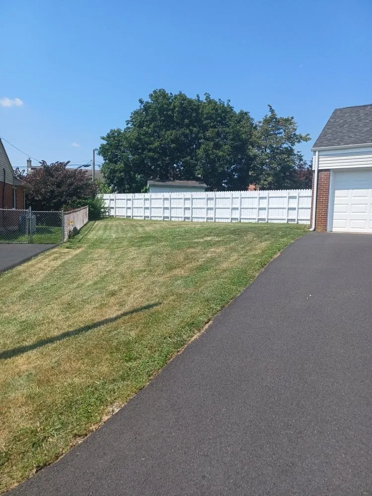 Expert garden landscaping experts serving Wilmington, DE - LES lawn services