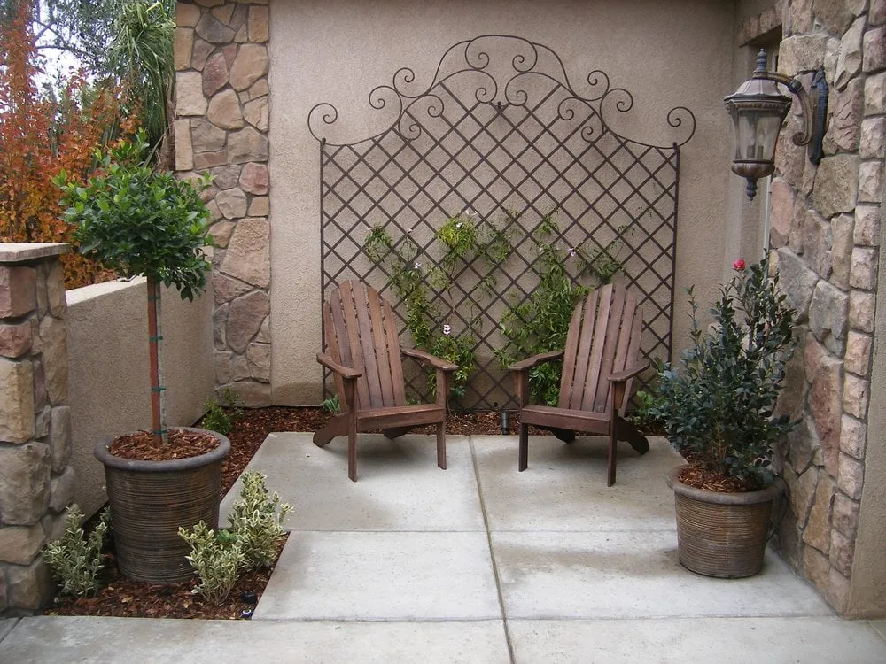 Local yard maintenance experts serving Bakersfield, CA - Lesaca Landscape Company