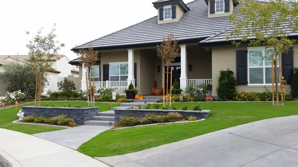 Custom outdoor landscaping for residential properties in Bakersfield, CA by Lesaca Landscape Company