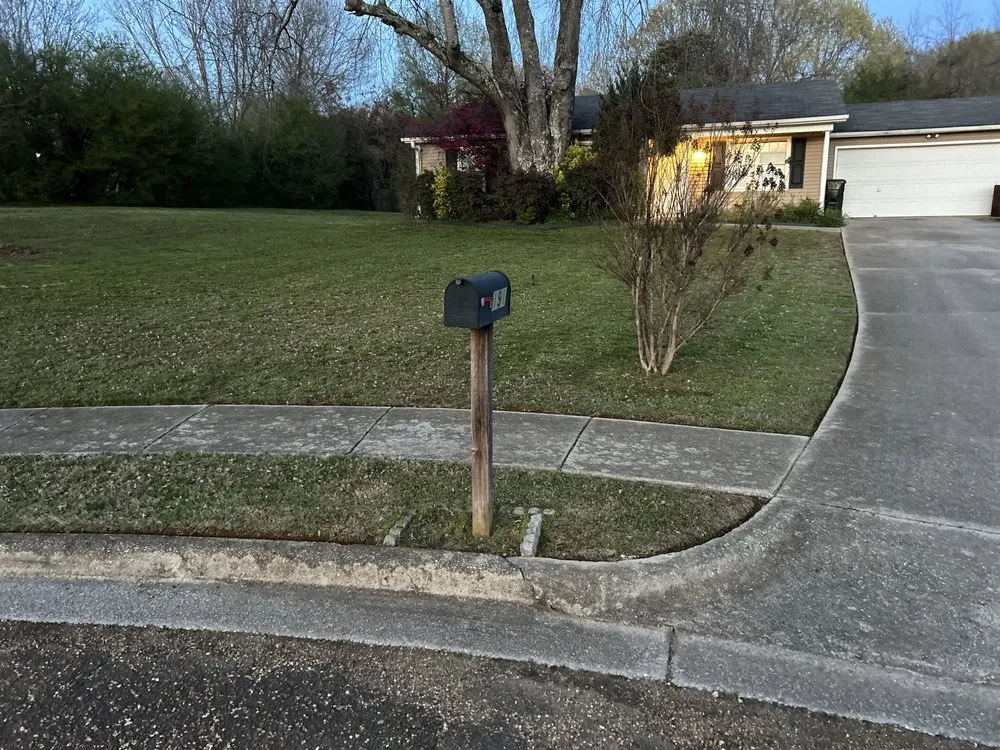 Expert outdoor landscaping in Huntsville, AL - Leslie & Son Lawn Care