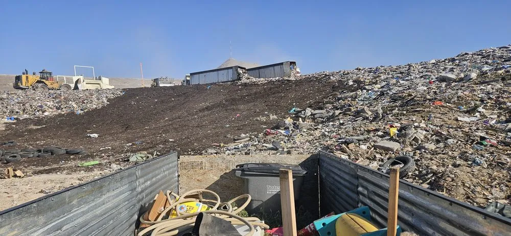 Affordable residential landscaping in Apple Valley, CA - Lesters Light hauling