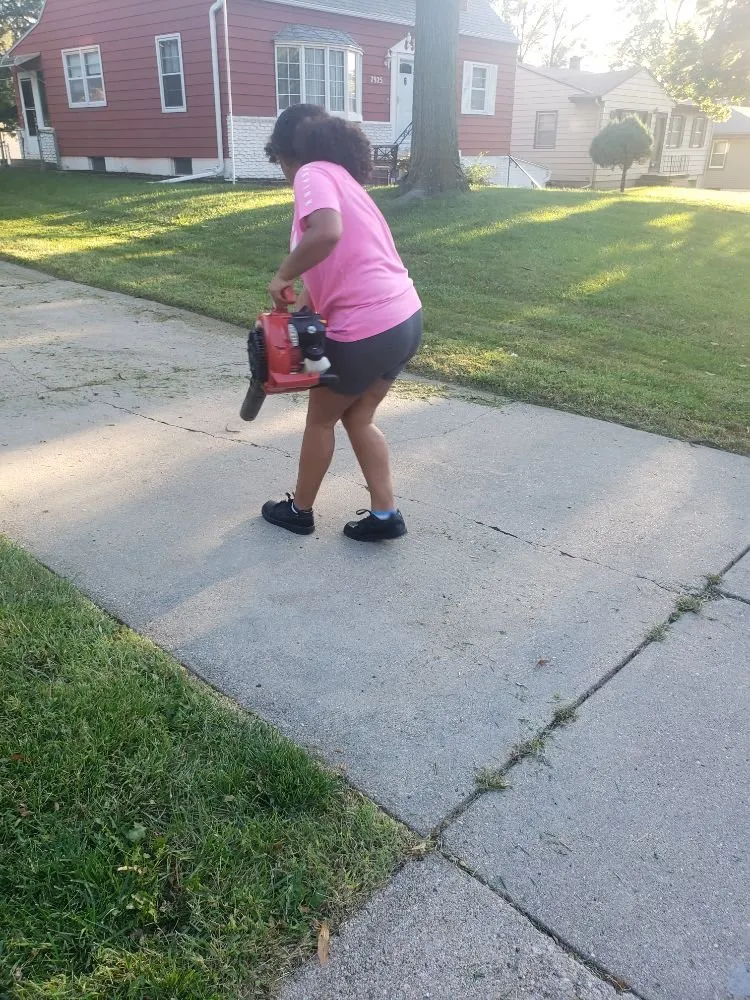 Expert lawn mowing service in Omaha, NE by Let it Grow