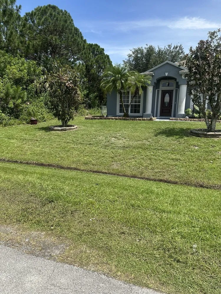 Affordable landscaping services with custom design across Fort Pierce, FL - Let’s Grow Law Service