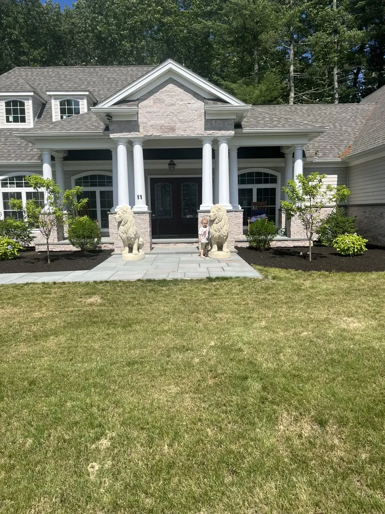 Local yard maintenance experts serving Clinton, MA - Level 10 Landworks & Facility Care