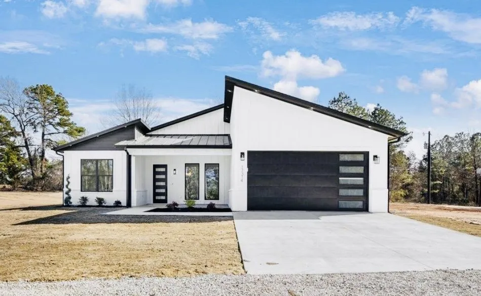 Expert yard maintenance experts serving College Station, TX - Level 5 Project Management