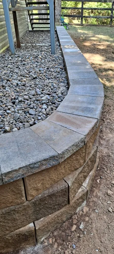 Custom outdoor landscaping for residential properties in Nicholasville, KY by Level Headed Hardscape and Landscape Designs