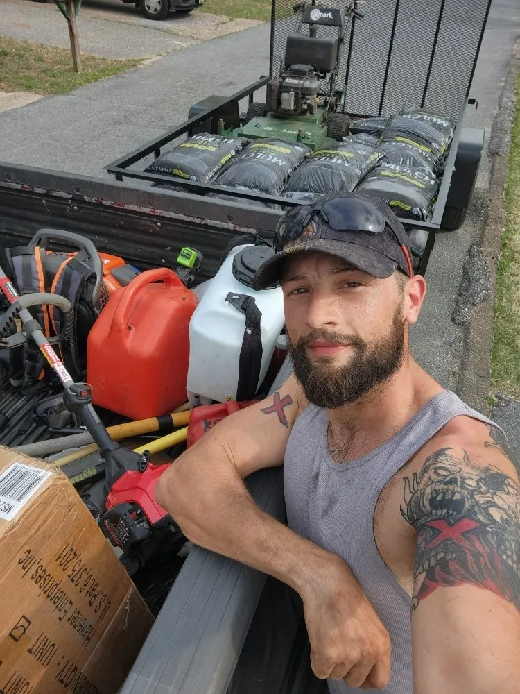 Local yard cleanup service in Jessup, MD - Levine Landscaping