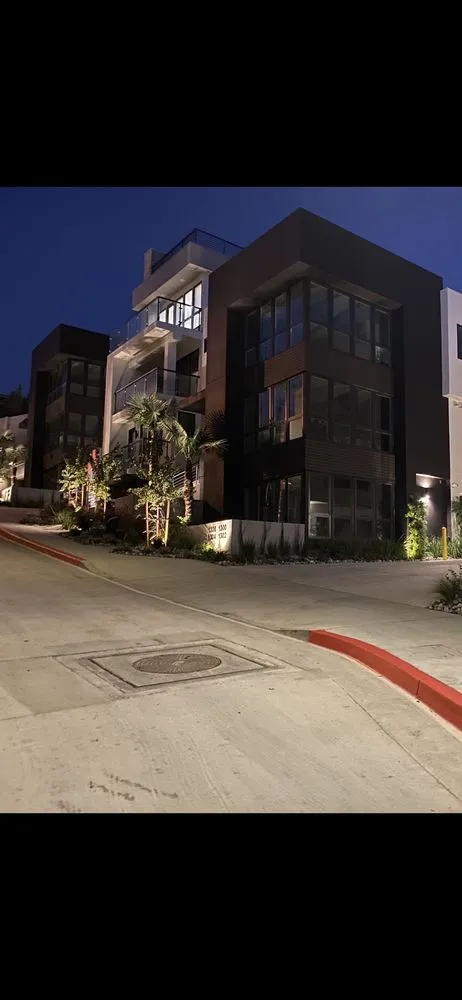 Custom lawn care service experts serving Riverside, CA - Levi's Landscaping