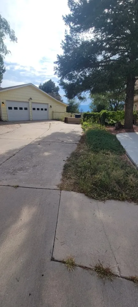 Reliable landscaping services experts serving Monument, CO - Lewallen's Outdoor Service