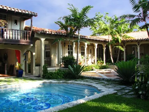 Affordable lawn mowing service experts serving Miami, FL - Lewis Aqüi Landscape + Architectural Design, LLC