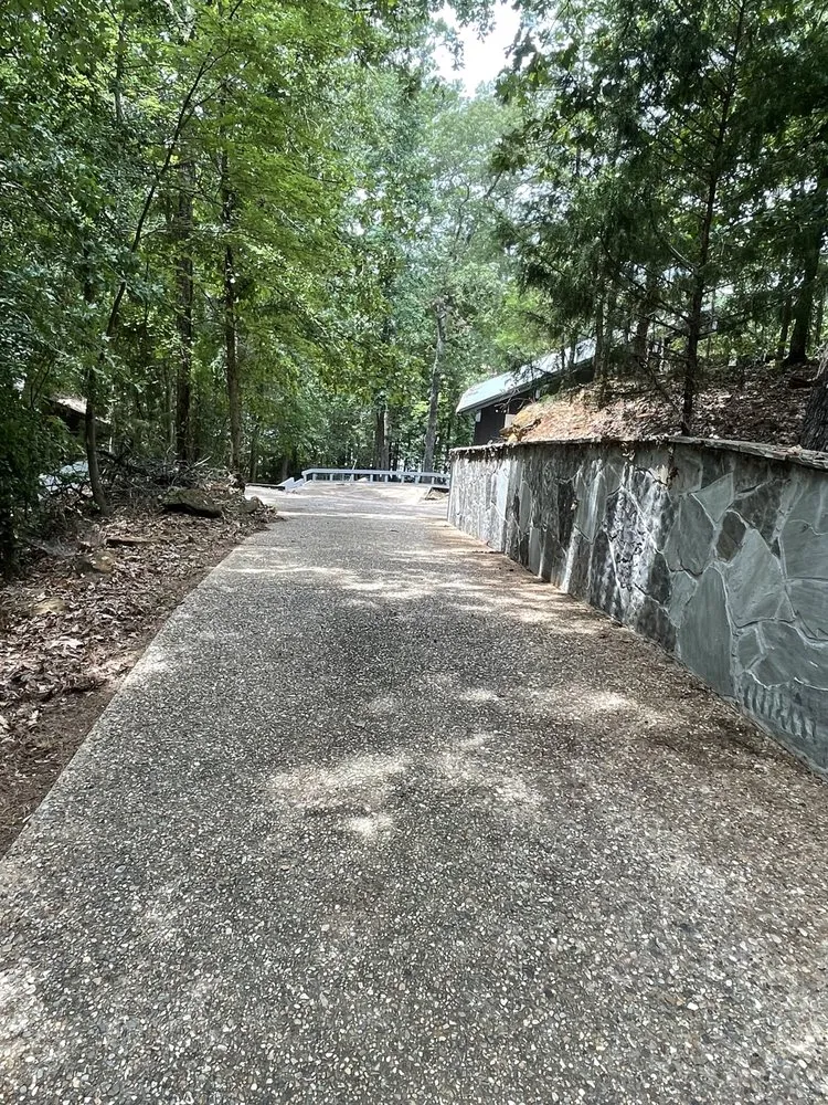 Trusted garden landscaping in Hawkins, TX by Lewis Bros