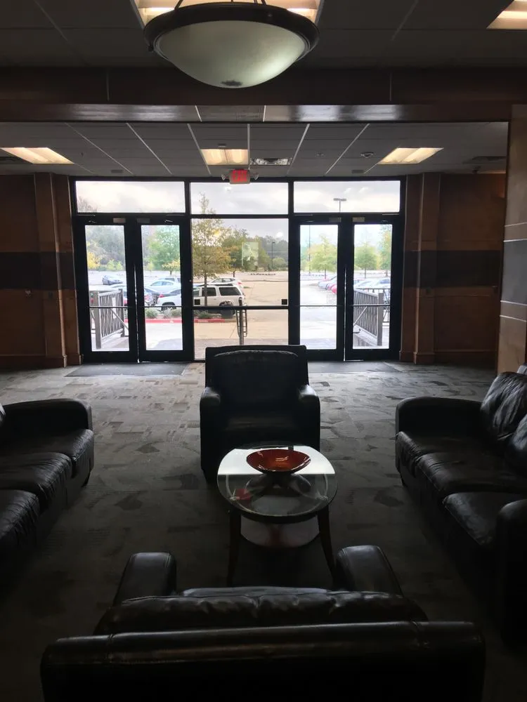 Expert yard cleanup service for beautiful yards in Jackson, MS by Lewis Cleaning and Lawn Service